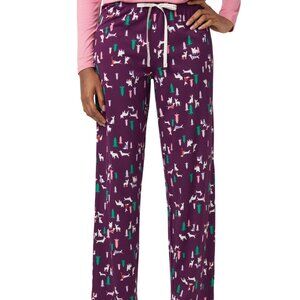 #1044 these comfy pajama pants are complete with a soft elastic waistband.